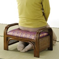 画像2: 籐ご仏前金襴座椅子 ロータイプ （紫色生地ダークブラウン色フレーム）
